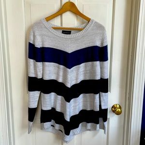 Light weight blue and white sweater